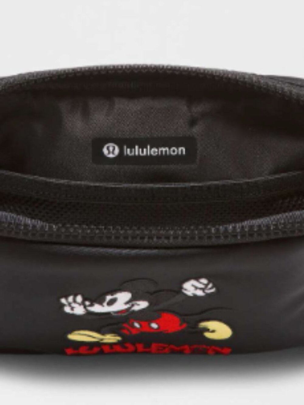 Disney x Lululemon *Everywhere Belt Bag 1L Mickey in Motion Graphic - Picture 3 of 10